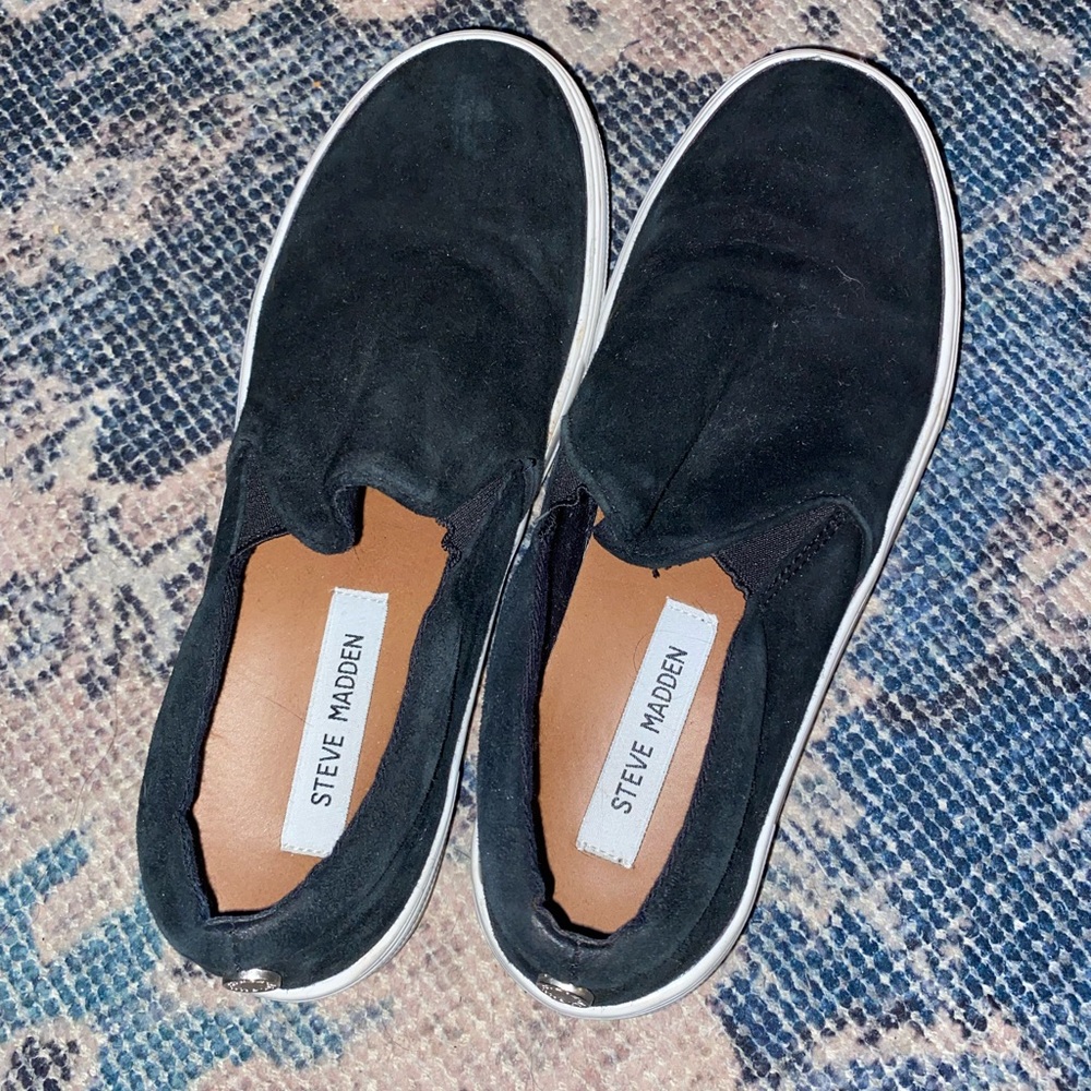 Steve Madden slip ons